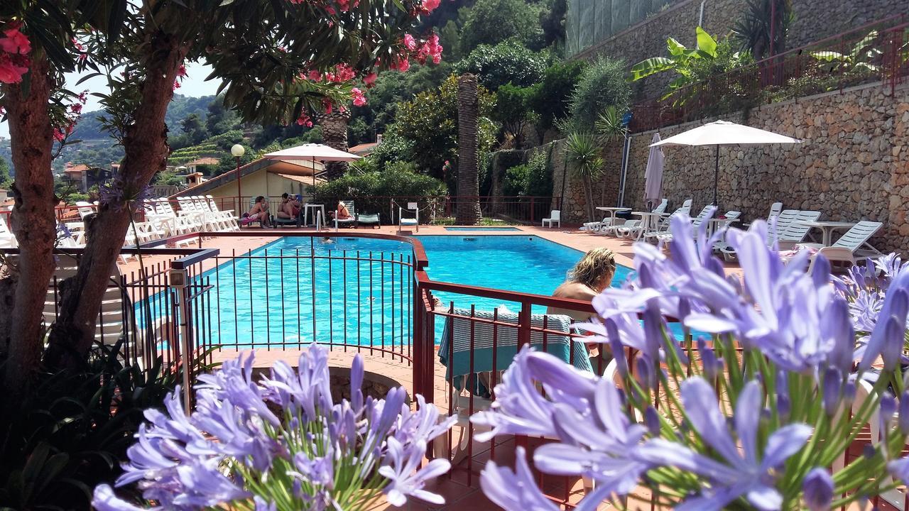 Residence Green Park Ventimiglia Esterno foto