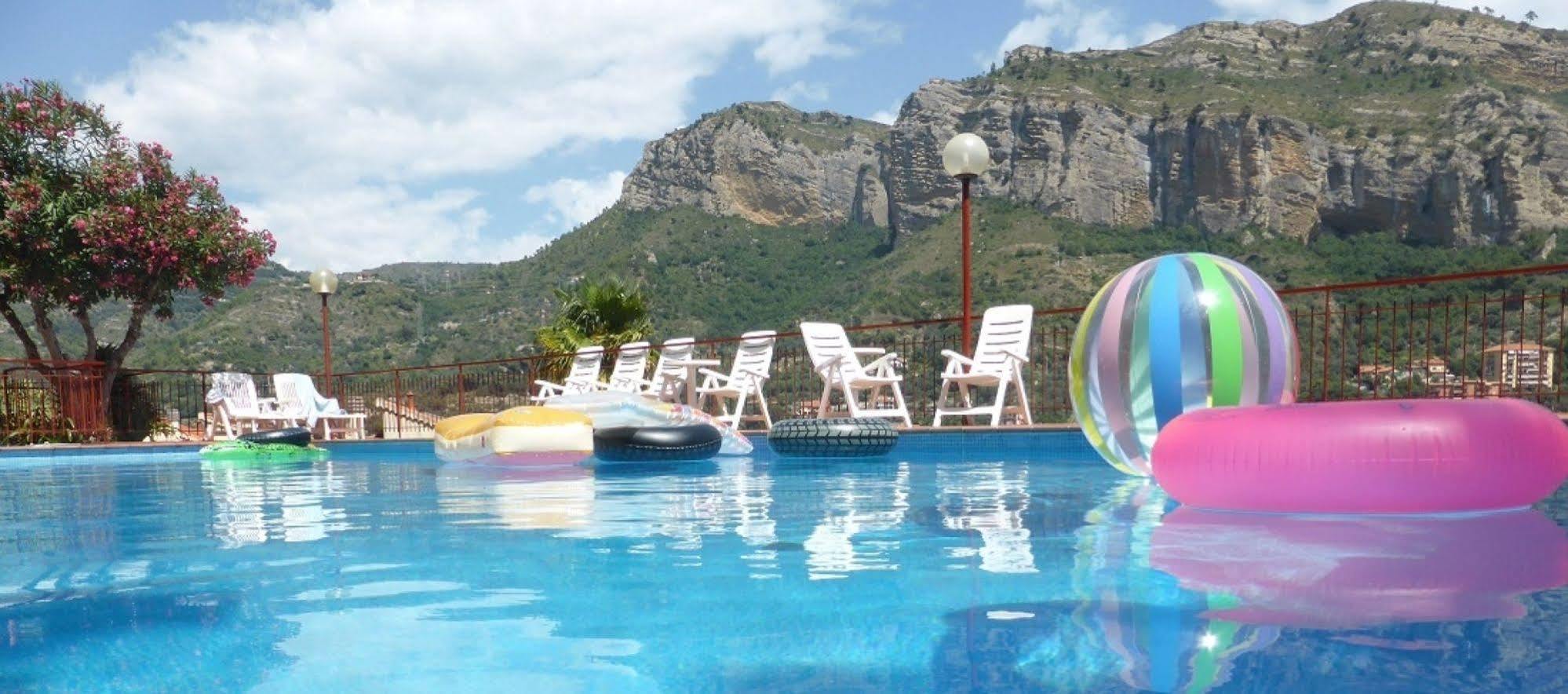 Residence Green Park Ventimiglia Esterno foto